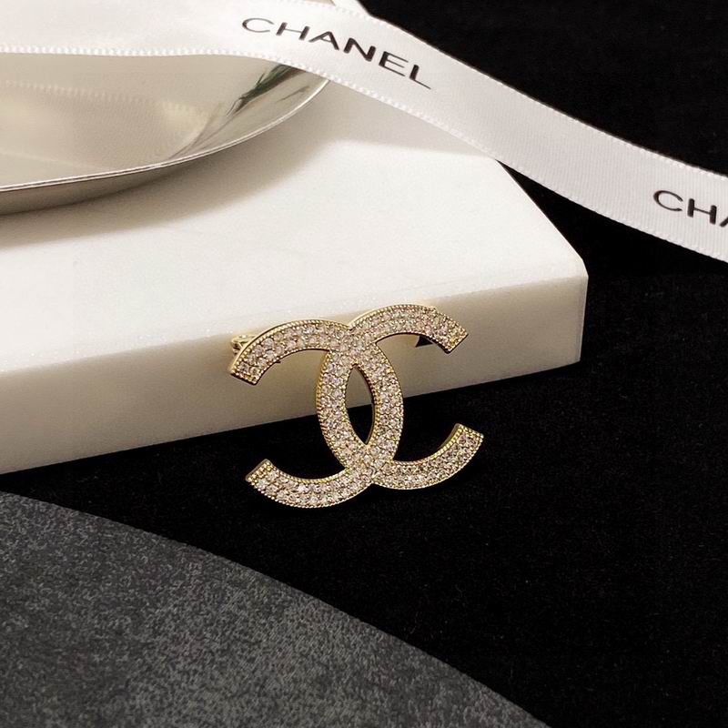 Chanel Brooch 1lyx11